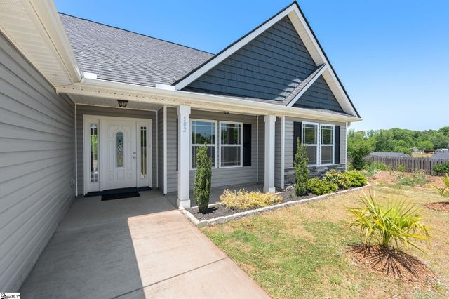 502 Foster Place Drive, Inman, SC 29349