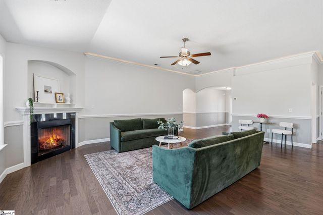 502 Foster Place Drive, Inman, SC 29349