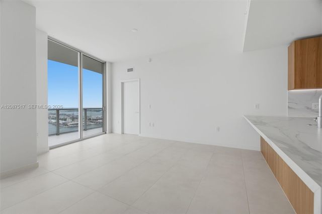 1400 Biscayne Boulevard 4604C, Miami, FL 33132