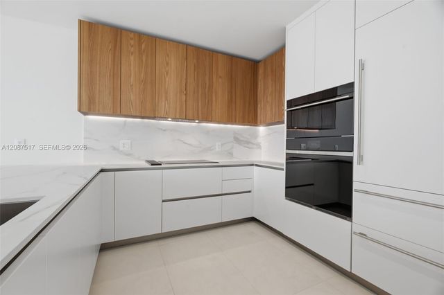 1400 Biscayne Boulevard 4604C, Miami, FL 33132