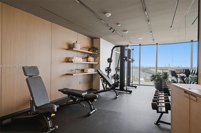1400 Biscayne Boulevard 4604C, Miami, FL 33132