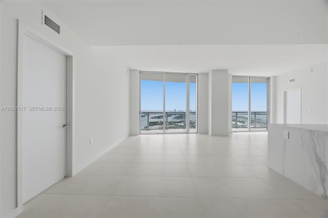 1400 Biscayne Boulevard 4604C, Miami, FL 33132