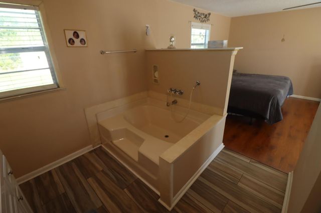 7175 NW 82nd Court, Okeechobee, FL 34972