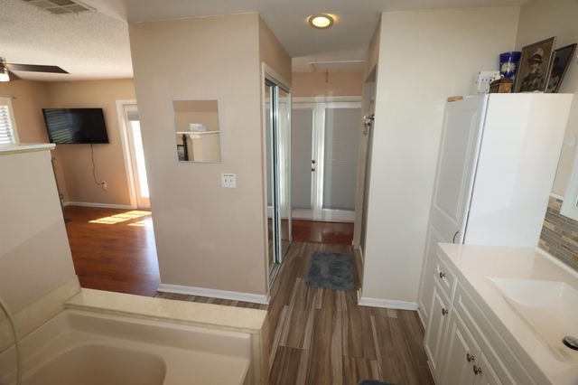 7175 NW 82nd Court, Okeechobee, FL 34972