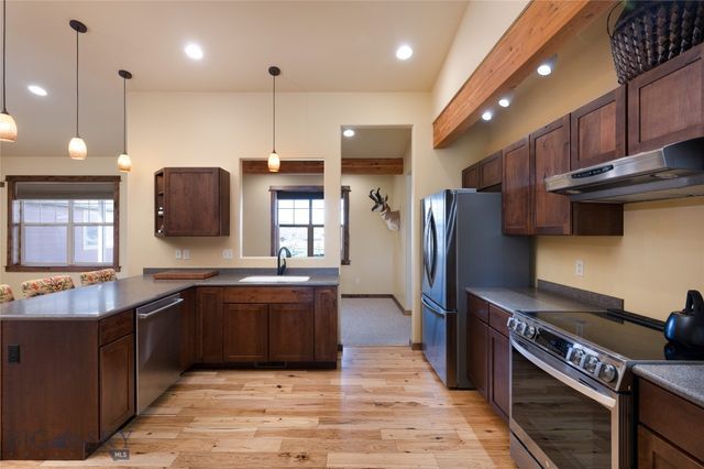 413 Garnet Mountain, Gallatin Gateway, MT 59730