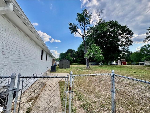 5734 Hill Road, Powder Springs, GA 30127