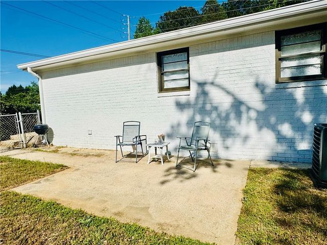 5734 Hill Road, Powder Springs, GA 30127