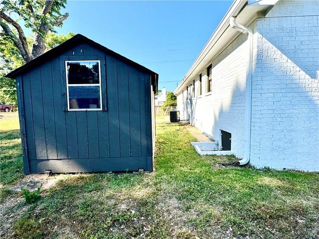 5734 Hill Road, Powder Springs, GA 30127