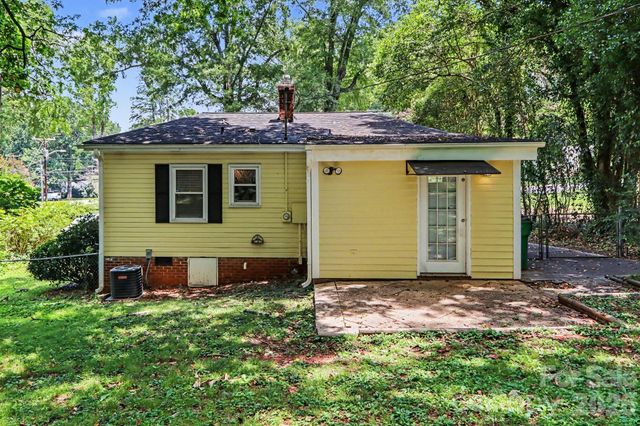 1819 Arnold Drive, Charlotte, NC 28205