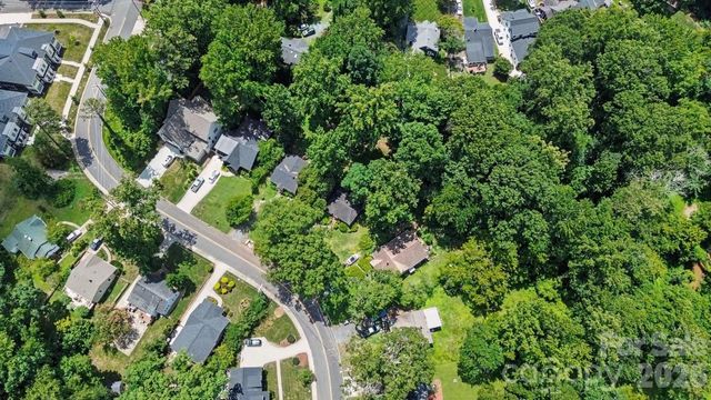1819 Arnold Drive, Charlotte, NC 28205