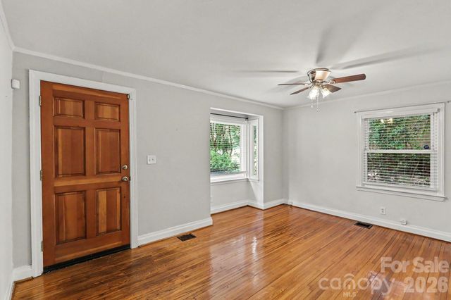 1819 Arnold Drive, Charlotte, NC 28205