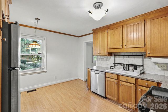 1819 Arnold Drive, Charlotte, NC 28205