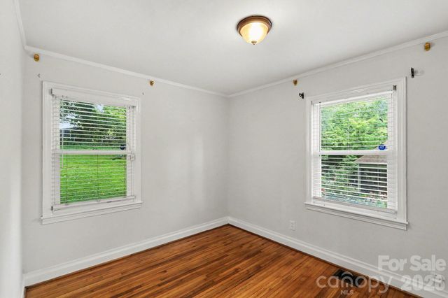 1819 Arnold Drive, Charlotte, NC 28205