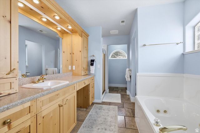538 W RASPBERRY PATCH RD, Garden City, UT 84028