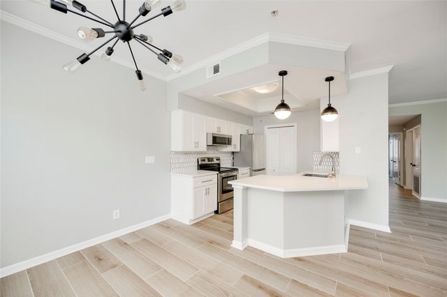6000 Shepherd Mountain CV 601, Austin, TX 78730