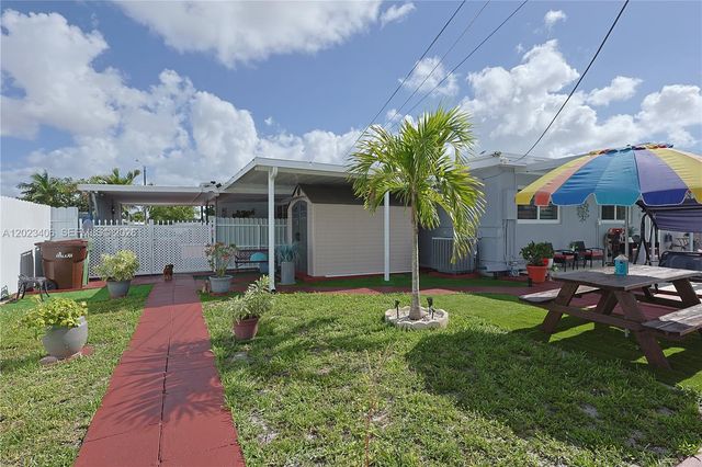 330 W 44th St, Hialeah, FL 33012
