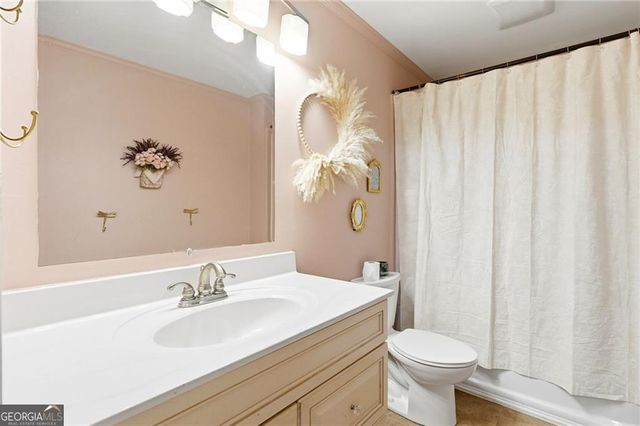 200 White Cloud Run, Canton, GA 30114