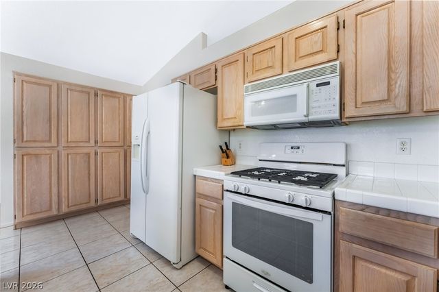 7104 Junction Village Avenue, Las Vegas, NV 89129
