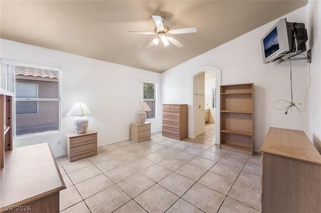 7104 Junction Village Avenue, Las Vegas, NV 89129