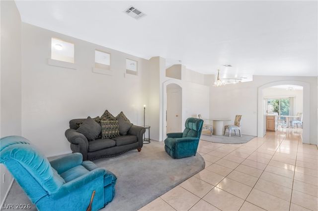 7104 Junction Village Avenue, Las Vegas, NV 89129