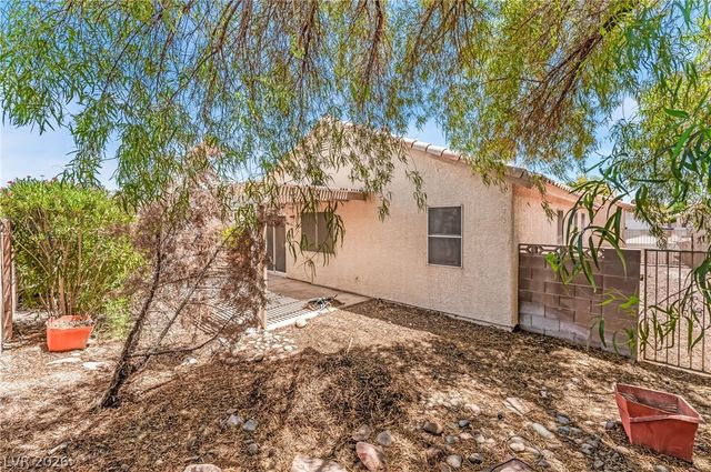 7104 Junction Village Avenue, Las Vegas, NV 89129