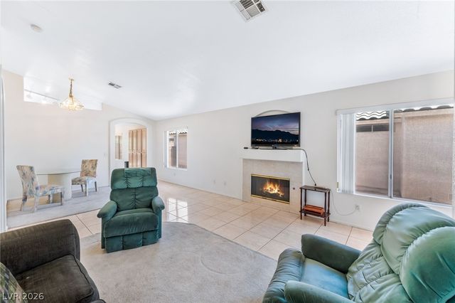 7104 Junction Village Avenue, Las Vegas, NV 89129