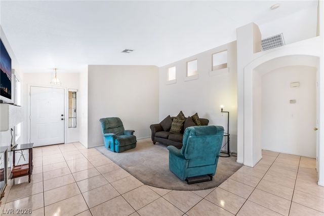 7104 Junction Village Avenue, Las Vegas, NV 89129