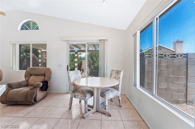 7104 Junction Village Avenue, Las Vegas, NV 89129