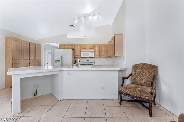 7104 Junction Village Avenue, Las Vegas, NV 89129