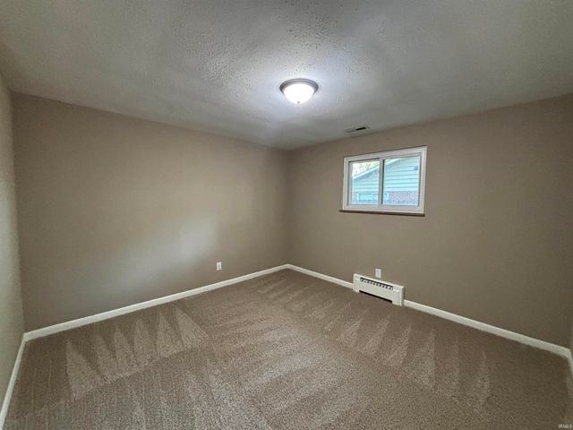 3232 Chancellor Drive, Fort Wayne, IN 46815