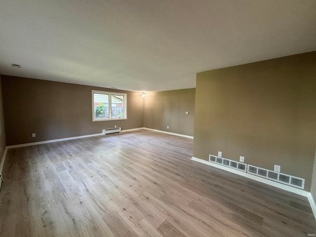 3232 Chancellor Drive, Fort Wayne, IN 46815