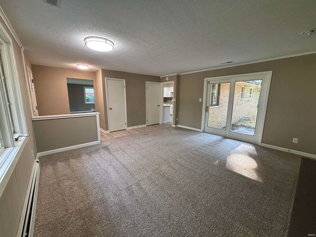 3232 Chancellor Drive, Fort Wayne, IN 46815
