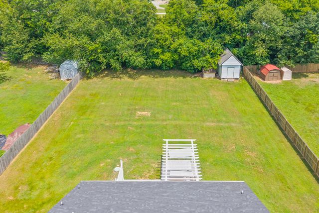 2223 Kim Dr, Clarksville, TN 37043