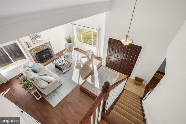 102 EVERGREEN ST, Sterling, VA 20164