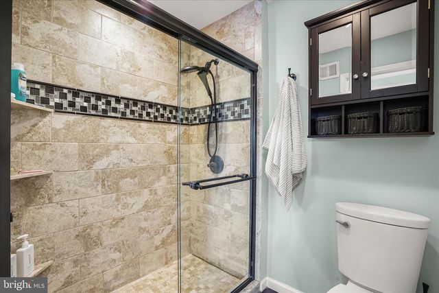 102 EVERGREEN ST, Sterling, VA 20164