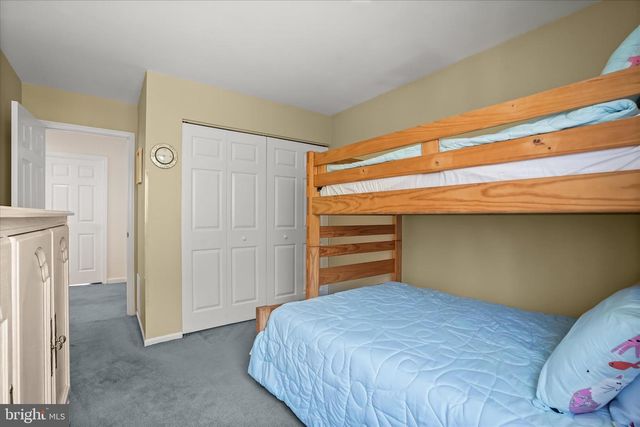 102 EVERGREEN ST, Sterling, VA 20164