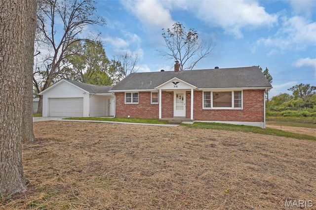 316 Harding Avenue, Maryland Heights, MO 63043