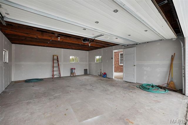 316 Harding Avenue, Maryland Heights, MO 63043