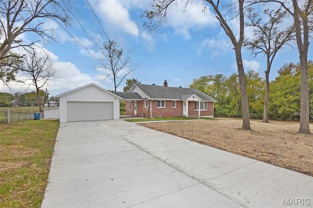 316 Harding Avenue, Maryland Heights, MO 63043