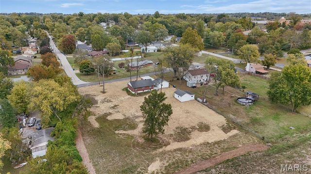 316 Harding Avenue, Maryland Heights, MO 63043