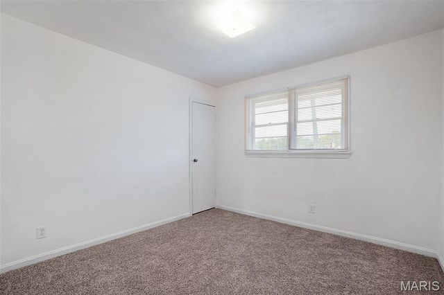 316 Harding Avenue, Maryland Heights, MO 63043