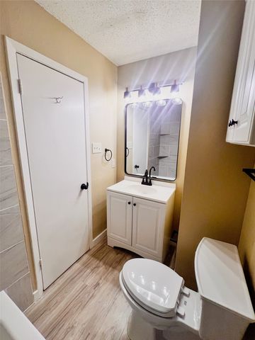 2213 E Biscayne Drive, Irving, TX 75060