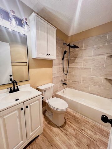 2213 E Biscayne Drive, Irving, TX 75060