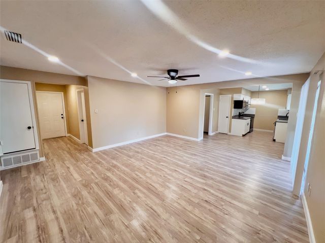 2213 E Biscayne Drive, Irving, TX 75060