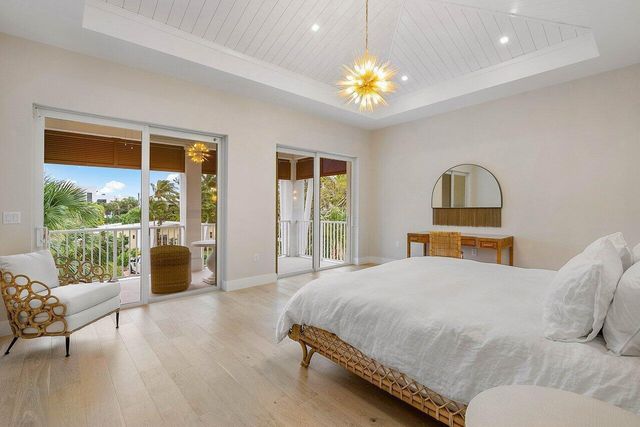 909 Bond Way, Delray Beach, FL 33483