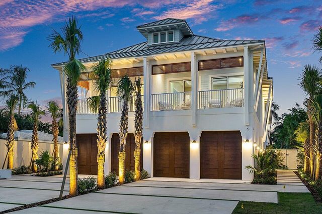 909 Bond Way, Delray Beach, FL 33483