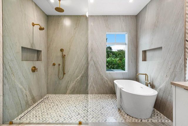 909 Bond Way, Delray Beach, FL 33483