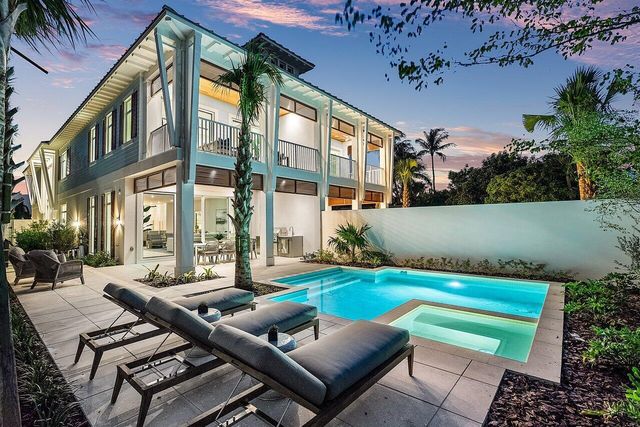 909 Bond Way, Delray Beach, FL 33483
