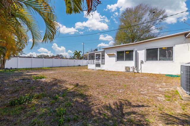 4608 30TH AVENUE N, St Petersburg, FL 33713