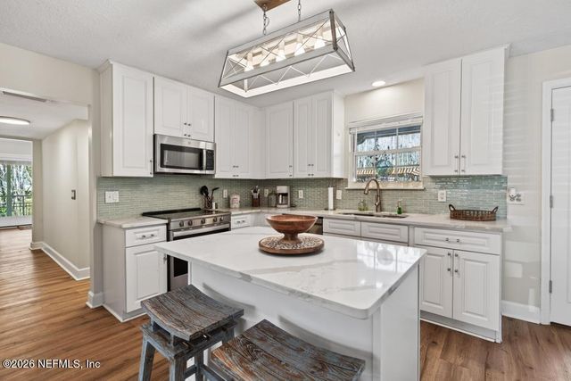 4266 HILLWOOD Road, Jacksonville, FL 32223